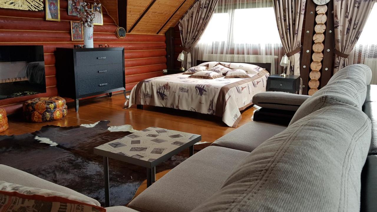 Luxury Apartments With Pool And Sauna In The Villa 切尔诺夫策 外观 照片