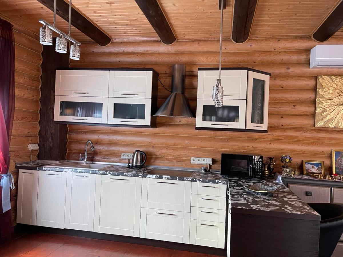 Luxury Apartments With Pool And Sauna In The Villa 切尔诺夫策 外观 照片